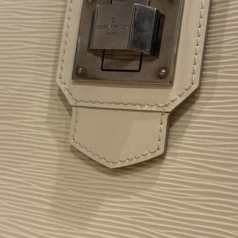 *Authentic* Louis Vuitton Mirabeau PM Epi Yvoire Hand Bag - Picture 8 of 11